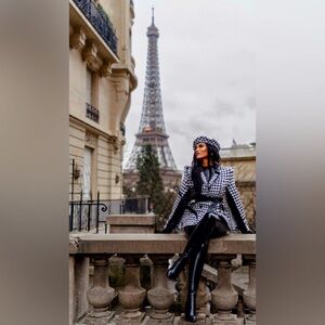 Meet your Posher, Alicia